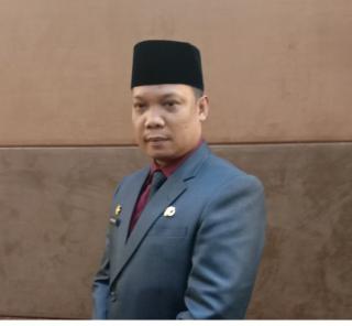 Muflihun Dilantik Menjadi Sekretaris Dewan DPRD Riau, Luhut Binsar Berikan Ucapan Selamat